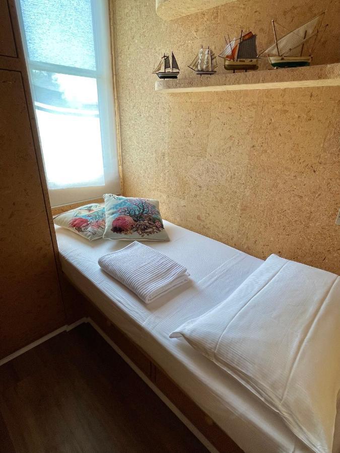 Casa Vacanze Il Veliero Lägenhet Bordighera Exteriör bild